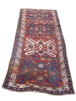 starožitný koberec bělošský